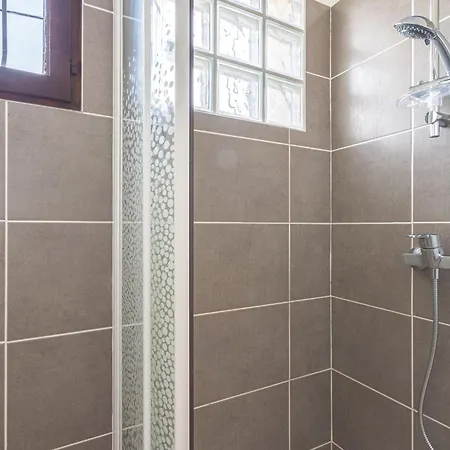 Les Pesquiers By Interhome