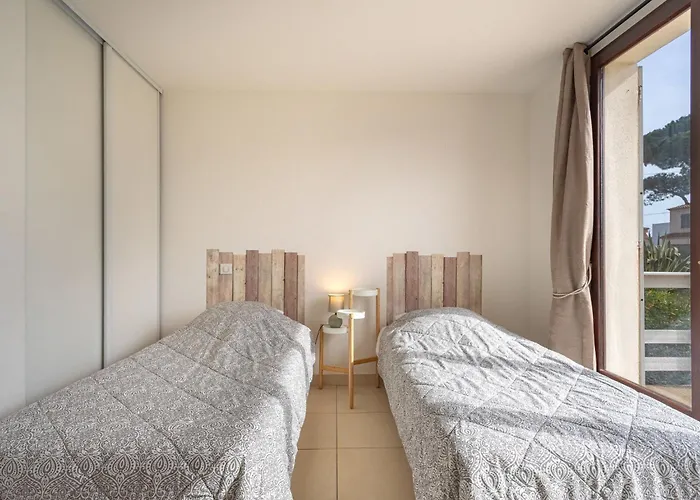 Les Pesquiers By Interhome Hyères