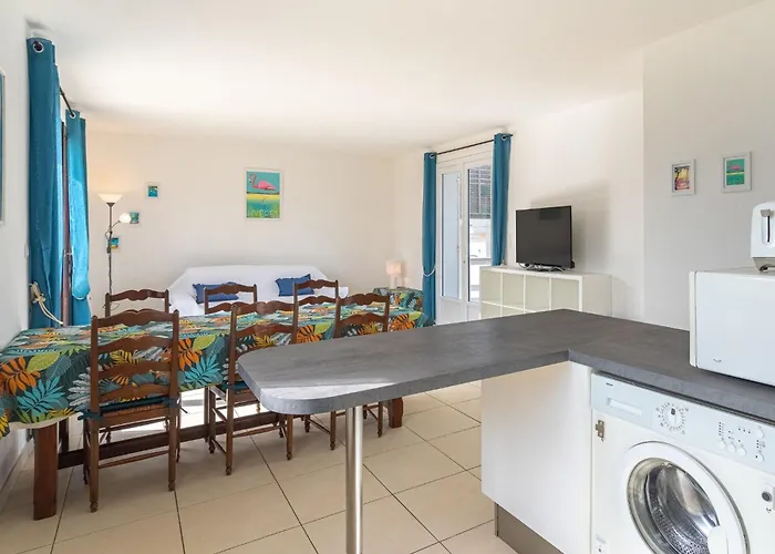 Willa Les Pesquiers By Interhome